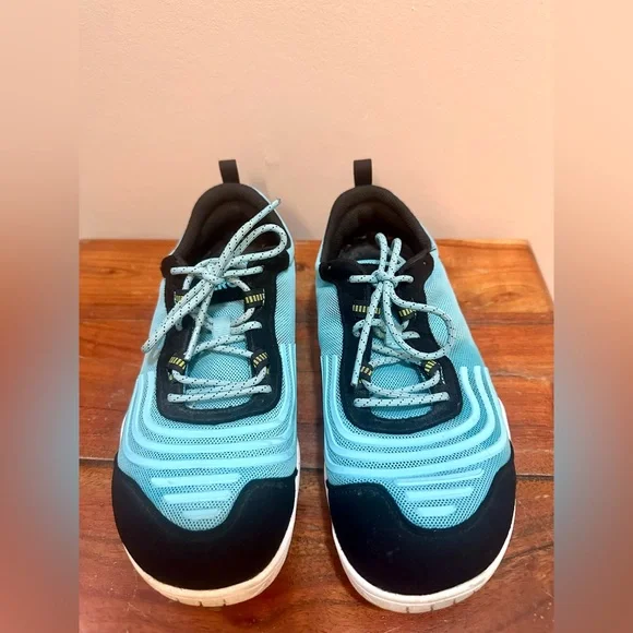 Xero Shoes 360 Women's Barefoot Cross-Training Sky Blue and Black Size 10 - Picture 2 of 7